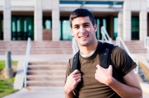 crop380w_istock_000005882583college_student